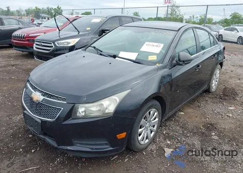 2011 Chevrolet Cruze Ls z USA, uszkodzony, nr VIN 1G1PC5SH8B7215599